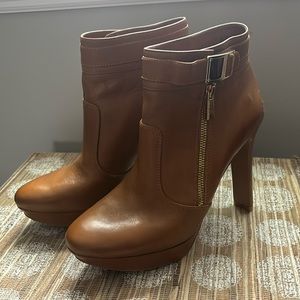 NEW! Vince Camuto Tan (Burnt Saddle) SULTRA Leather Ankle Boots size 10